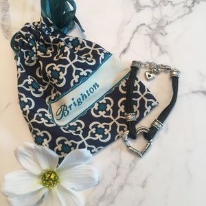 Brighton • Strappy black leather heart bracelet